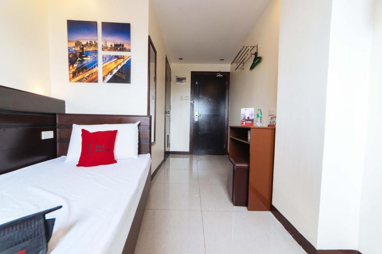 Reddoorz Near Victoria Mall Davao City Extérieur photo