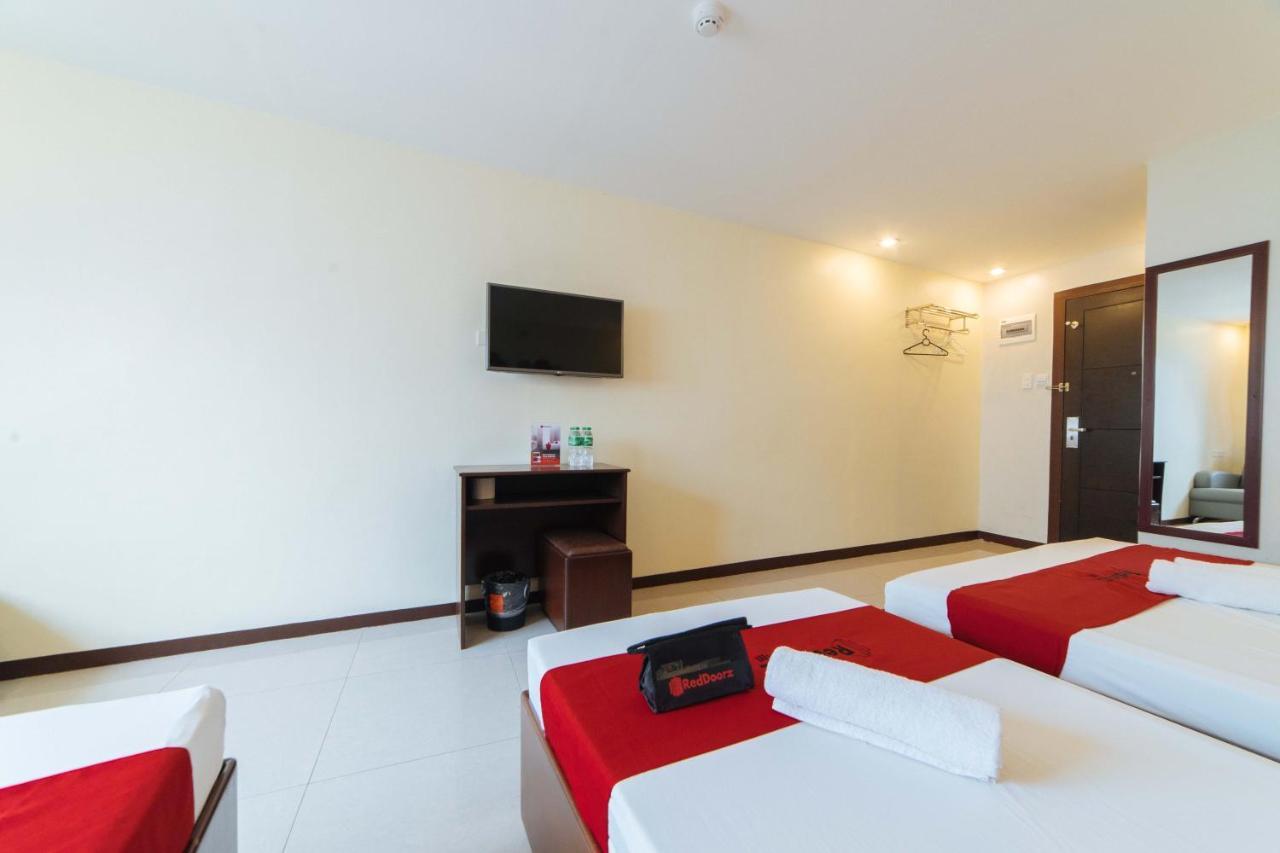 Reddoorz Near Victoria Mall Davao City Extérieur photo