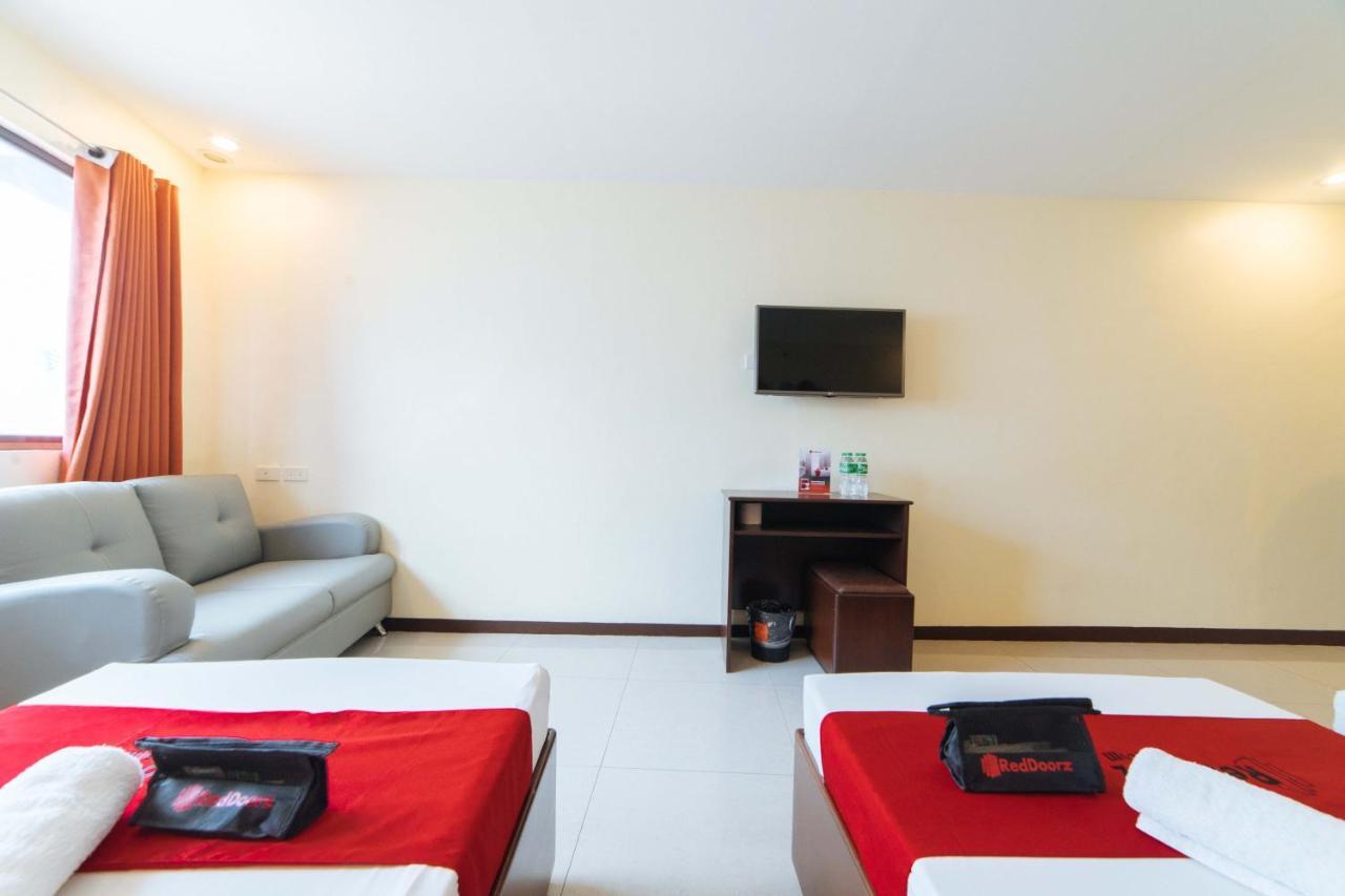 Reddoorz Near Victoria Mall Davao City Extérieur photo
