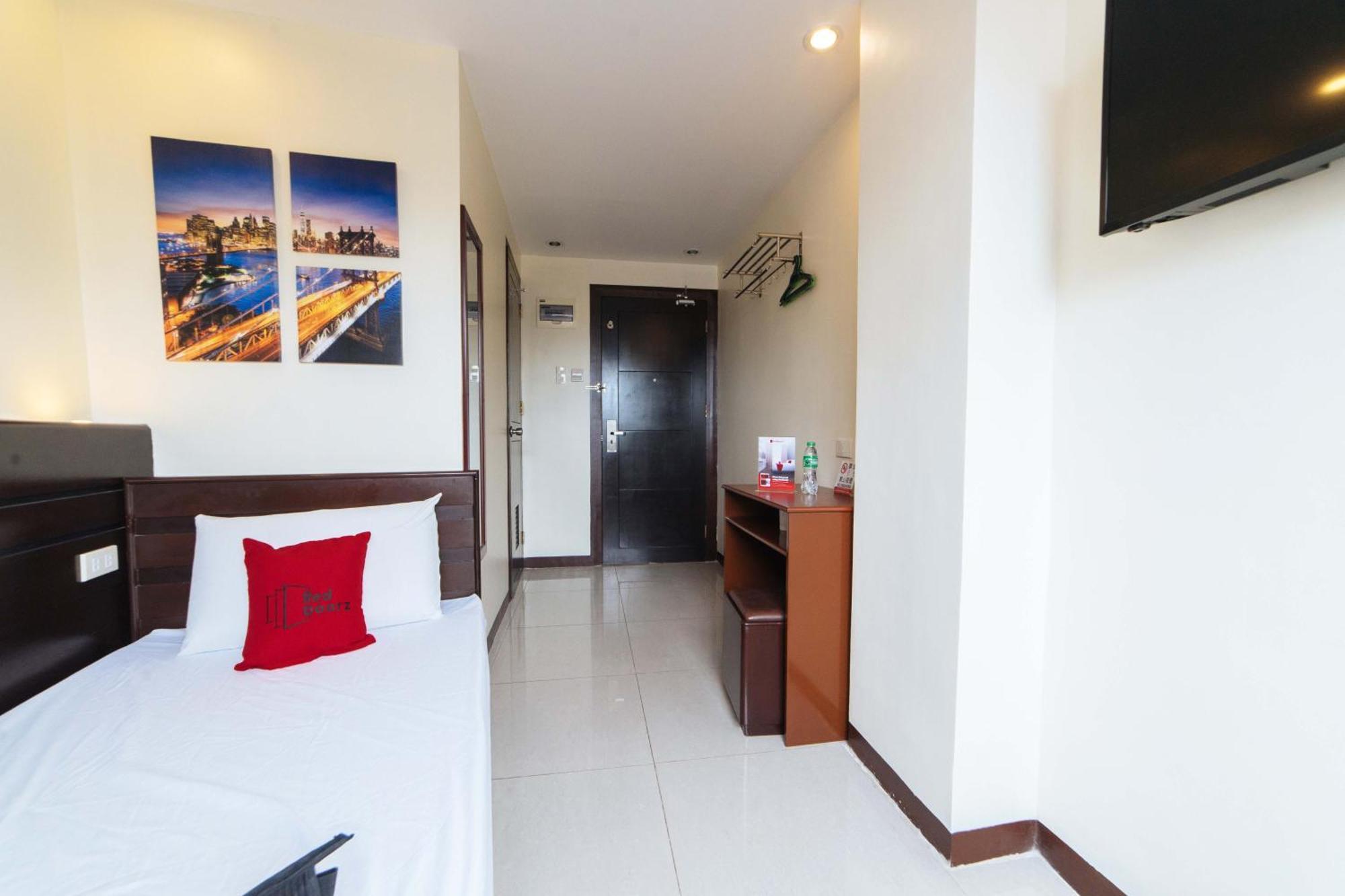 Reddoorz Near Victoria Mall Davao City Extérieur photo